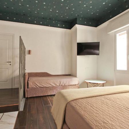 The Finest- At Spanish Steps- Rome Exterior photo