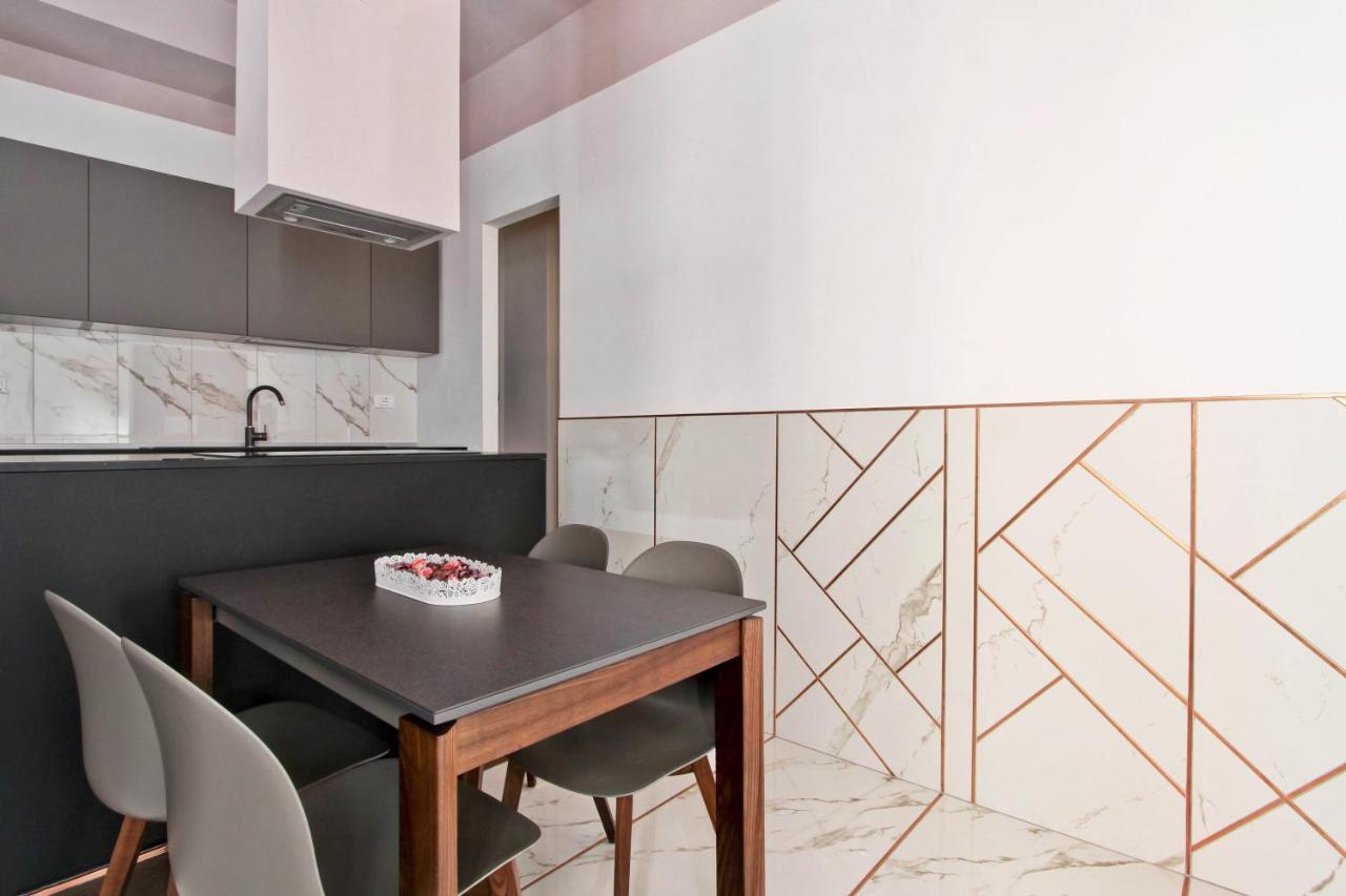 The Finest- At Spanish Steps- Rome Exterior photo